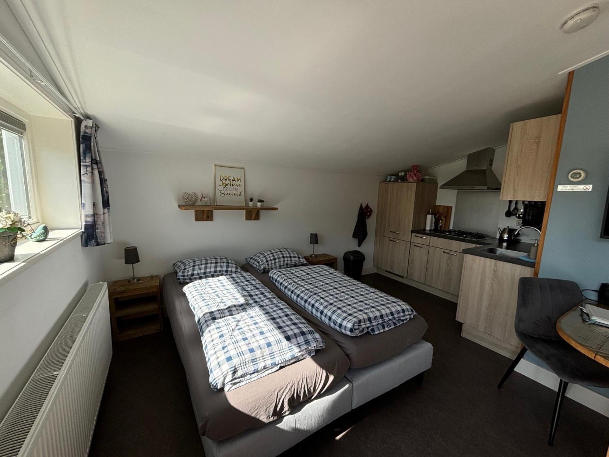 Bed & Breakfast De Lindevallei 奥尔德伯科普 外观 照片